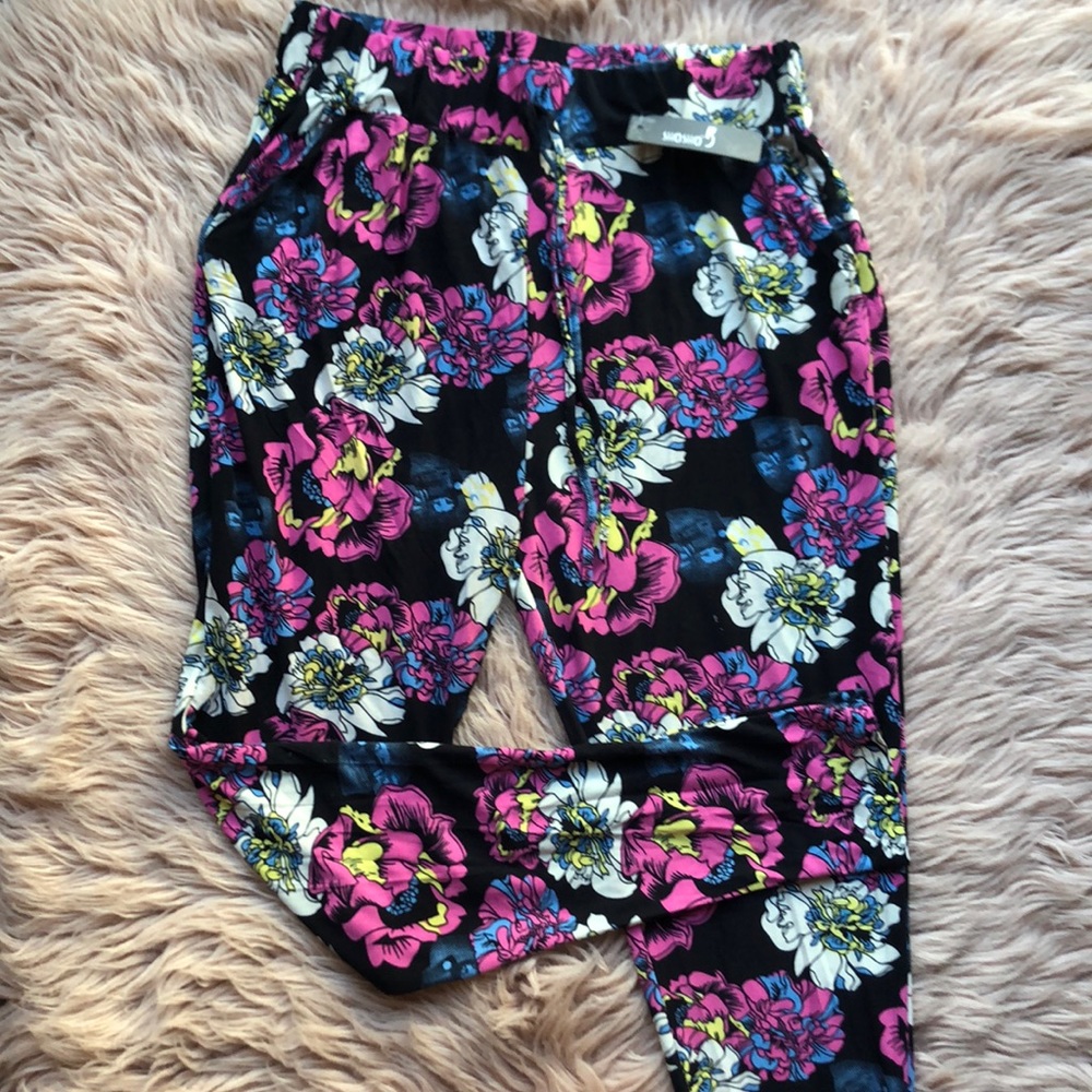 Shosho Floral Joggers NWT
